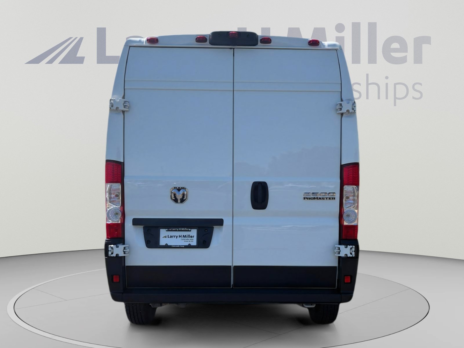 Used 2023 RAM ProMaster 2500 FWD image 4