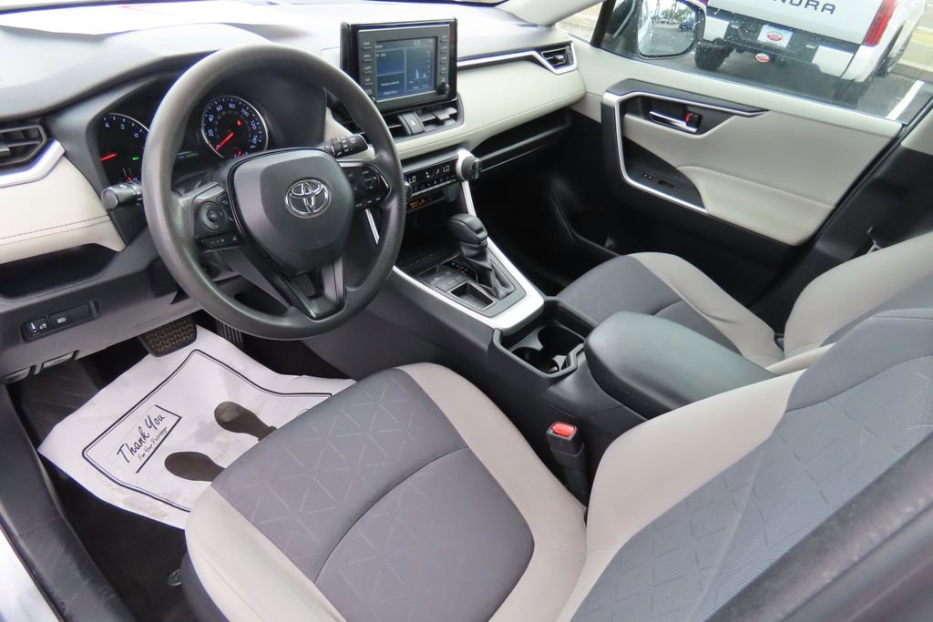 Certified 2019 Toyota RAV4 XLE image 9
