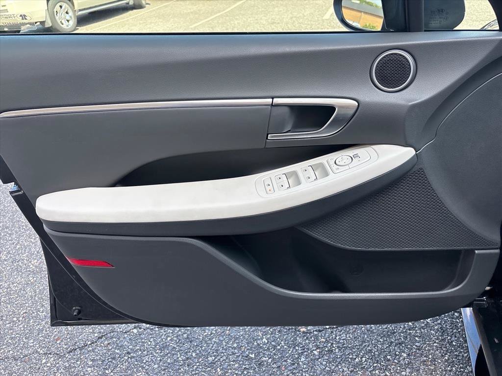 Used 2023 Hyundai Sonata SEL FWD image 8