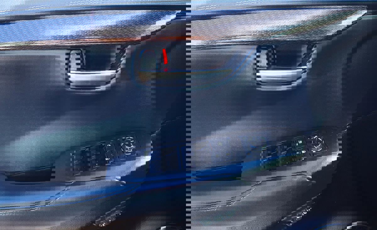 Used 2017 Lexus NX 200t FWD w/ Premium Package image 39