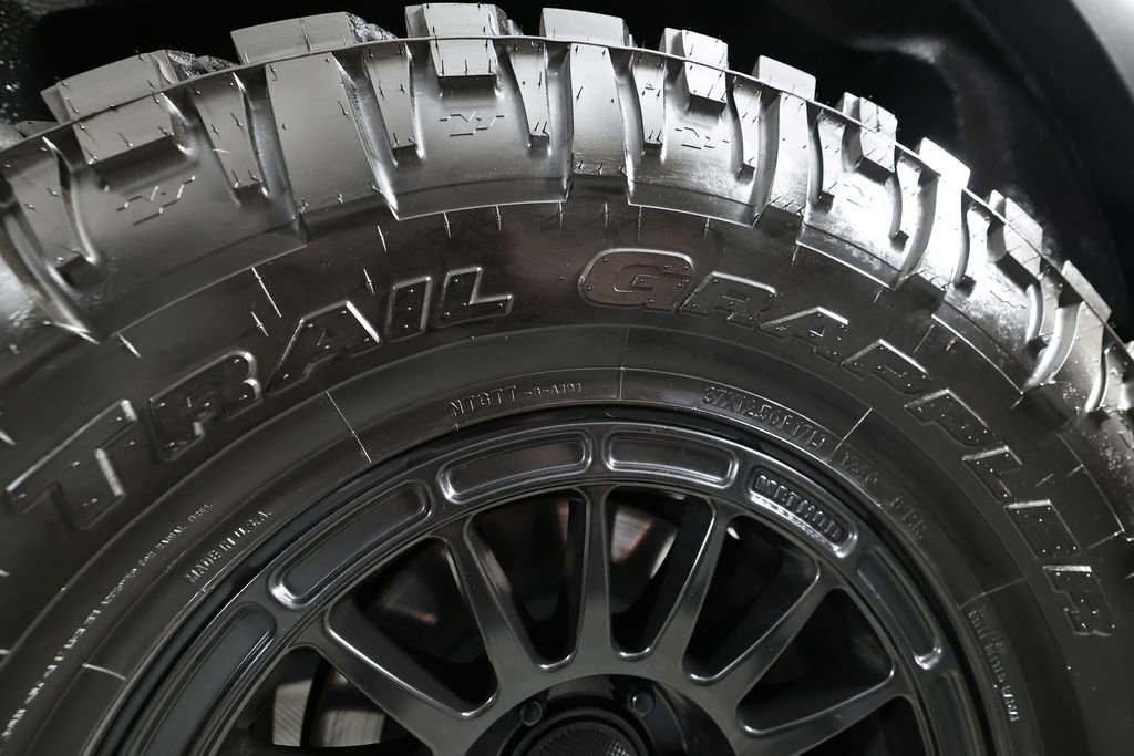 Used 2024 Ford F150 Raptor w/ Equipment Group 803A Raptor R AWD/4WD image 60