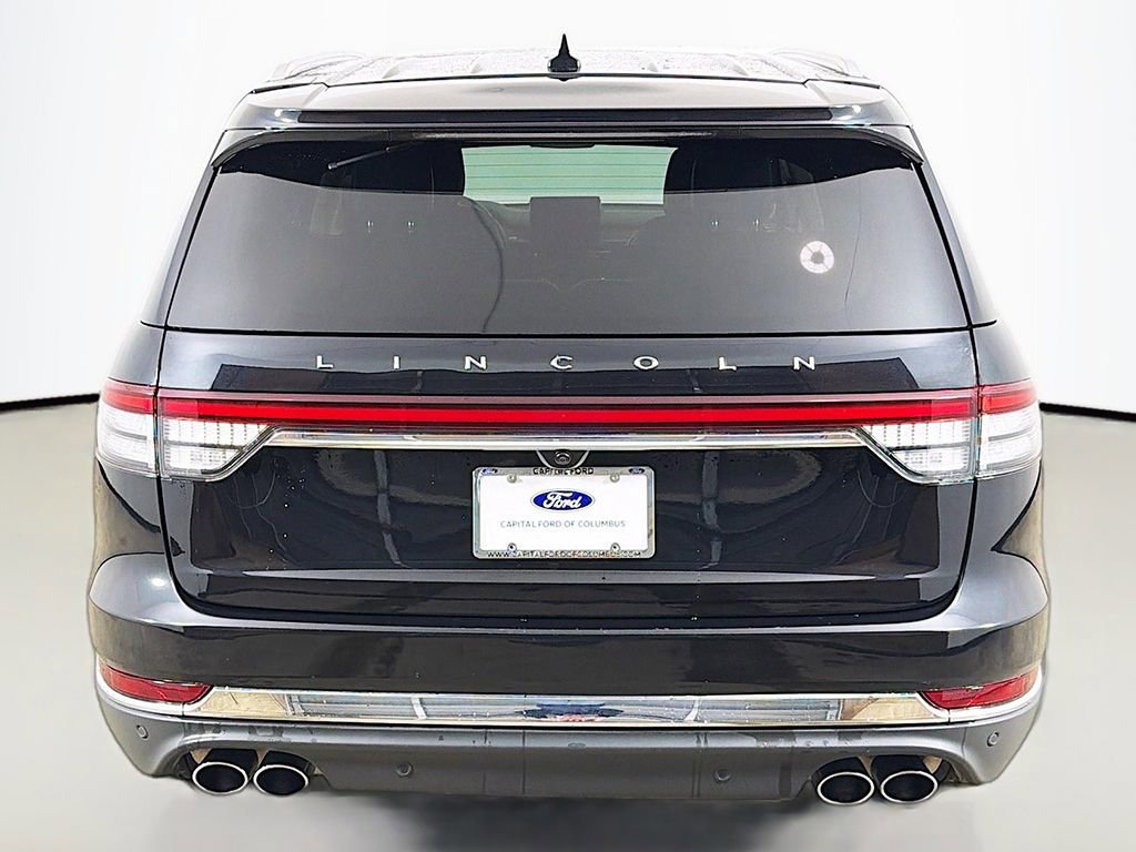 Used 2024 Lincoln Aviator Reserve AWD/4WD image 13