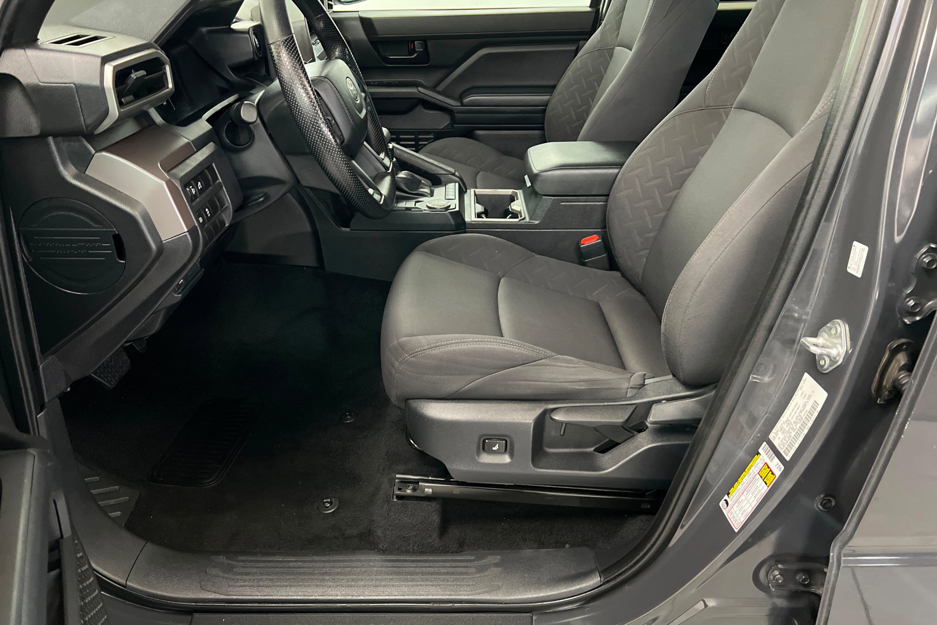 Used 2024 Toyota Tacoma SR5 image 18