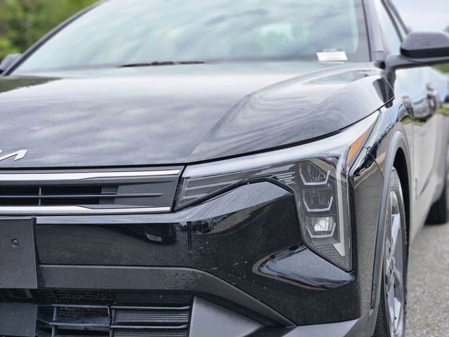 Used 2025 Kia K4 LXS image 9