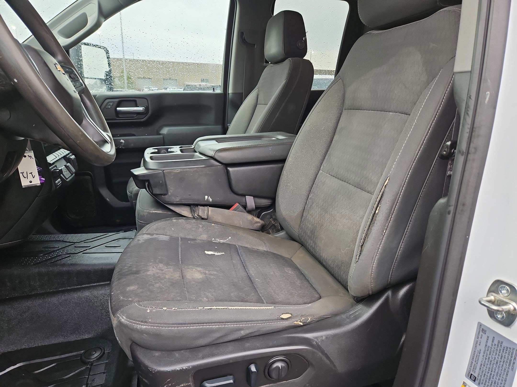 Used 2022 Chevrolet Silverado 2500 Custom w/ Custom Value Package AWD/4WD image 15