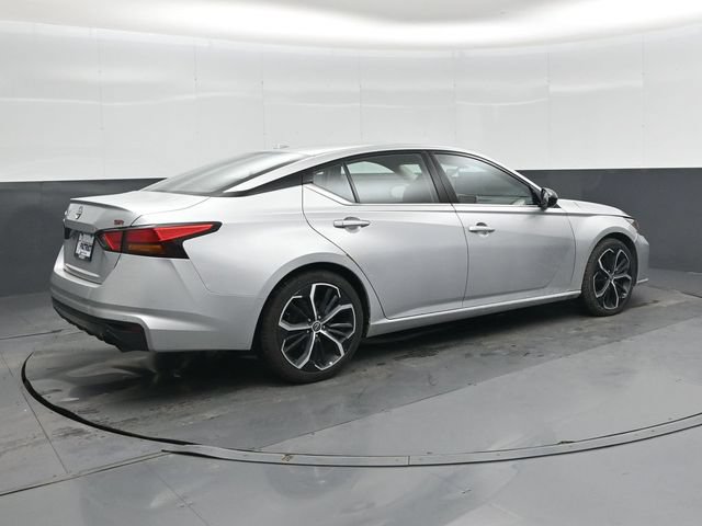 Used 2023 Nissan Altima 2.5 SR FWD image 22