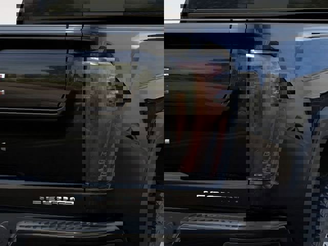 New 2026 GMC Sierra 2500 Denali w/ Denali Reserve Package image 11