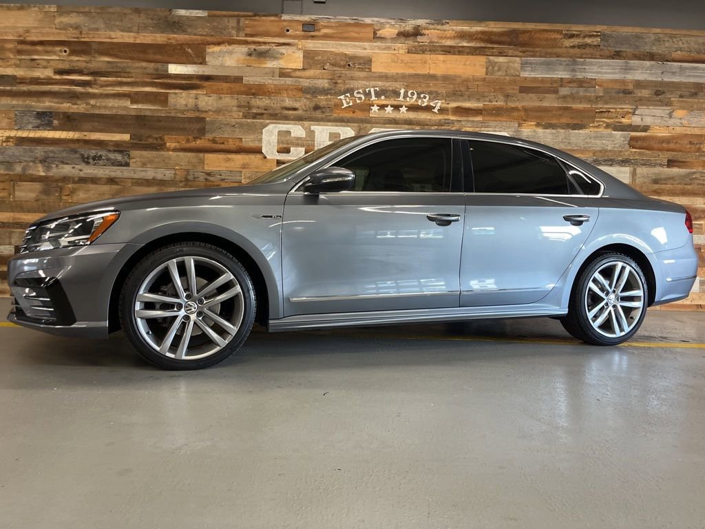 Used 2017 Volkswagen Passat 1.8T R-Line image 15