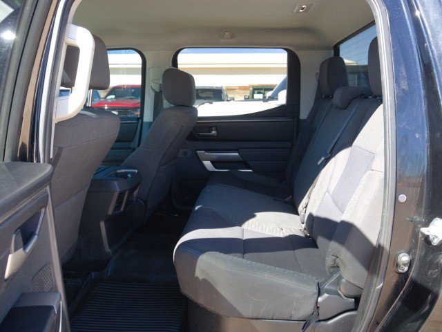 Used 2022 Toyota Tundra SR5 w/ SR5 Convenience Package AWD/4WD image 28