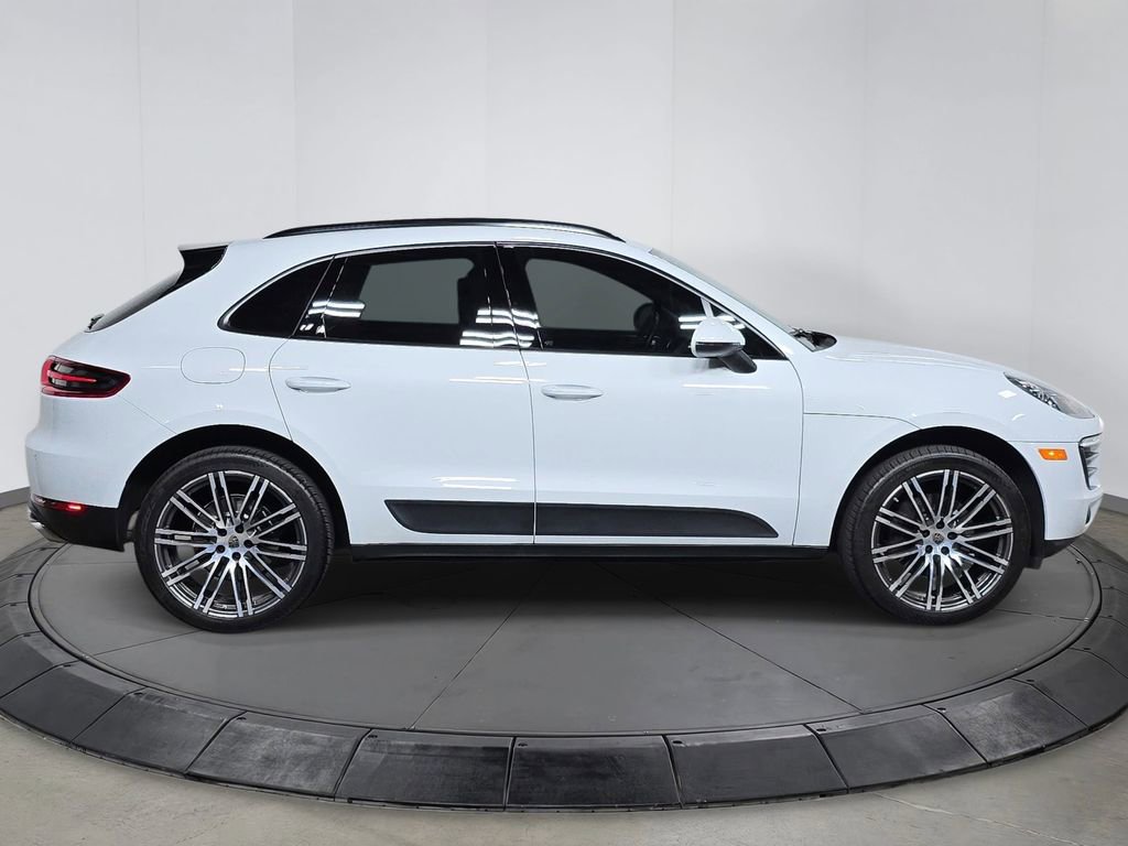 Used 2018 Porsche Macan AWD/4WD image 8