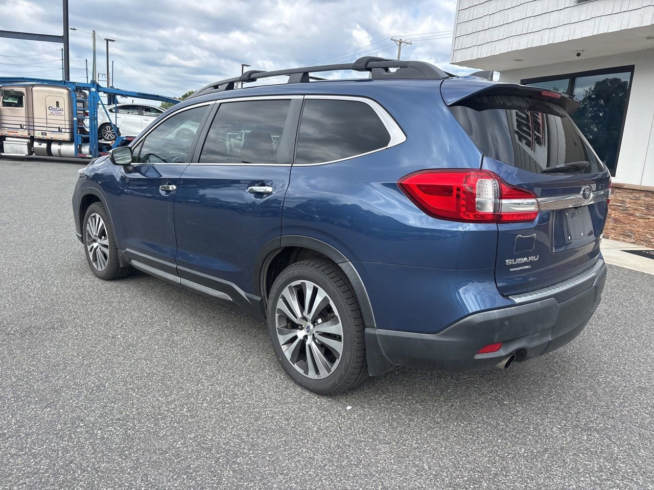 Used 2019 Subaru Ascent Touring w/ Popular Package #2 AWD/4WD image 6