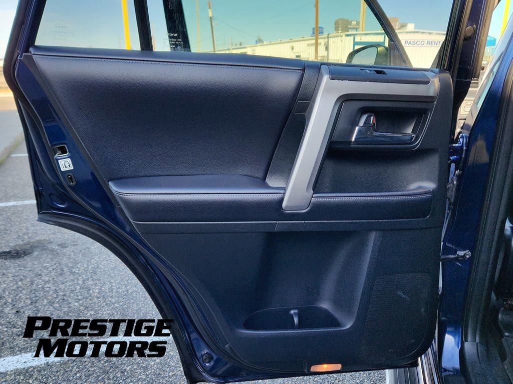 Used 2018 Toyota 4Runner Limited AWD/4WD image 20