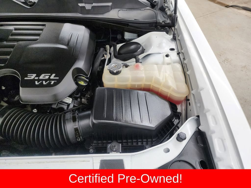 Certified 2022 Dodge Challenger SXT w/ Blacktop Package image 32