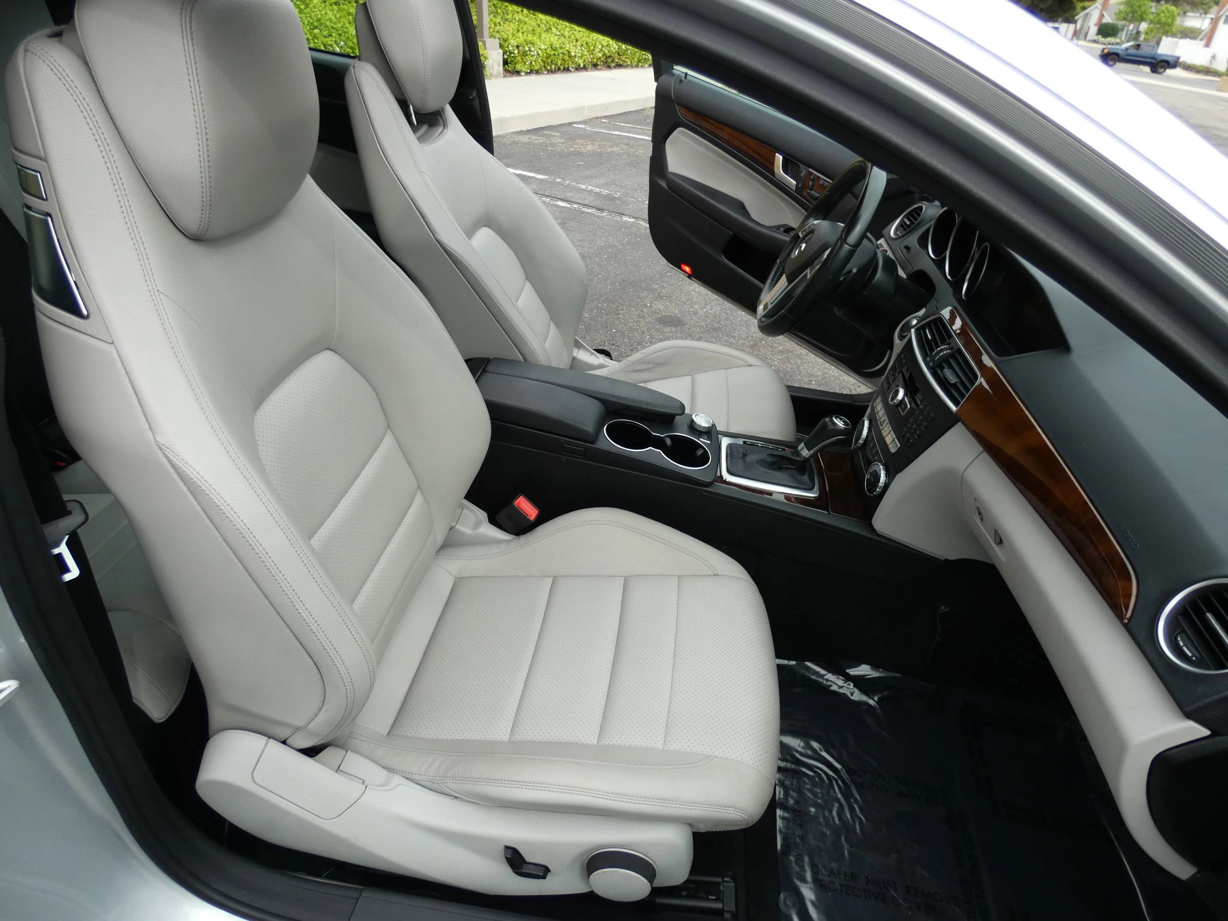 Used 2015 Mercedes-Benz C 350 Coupe image 29