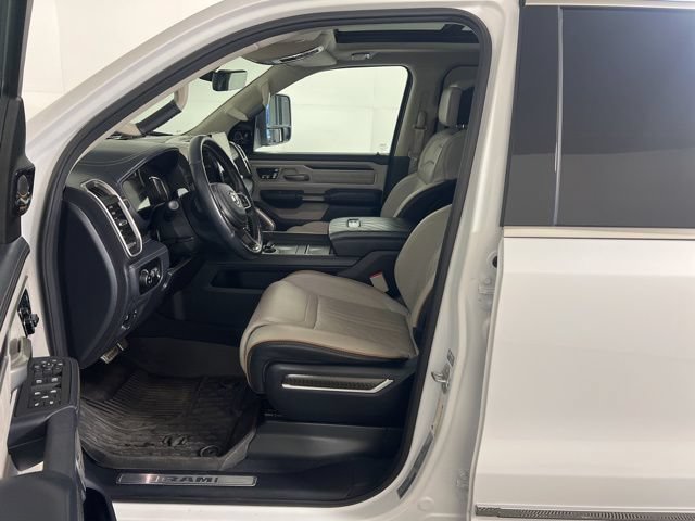 Certified 2025 RAM 1500 Tungsten w/ Towing Technology Group AWD/4WD image 16