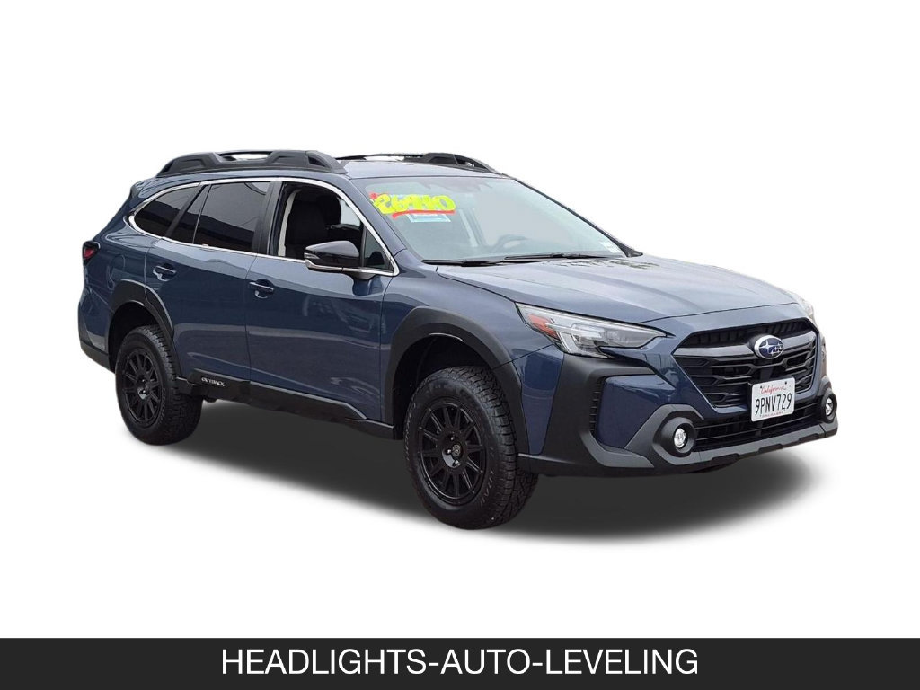 Used 2025 Subaru Outback Premium AWD/4WD image 2