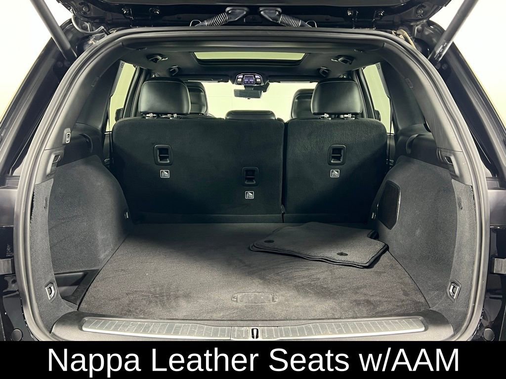 Used 2023 Jeep Grand Cherokee Overland w/ Luxury Tech Group IV image 13