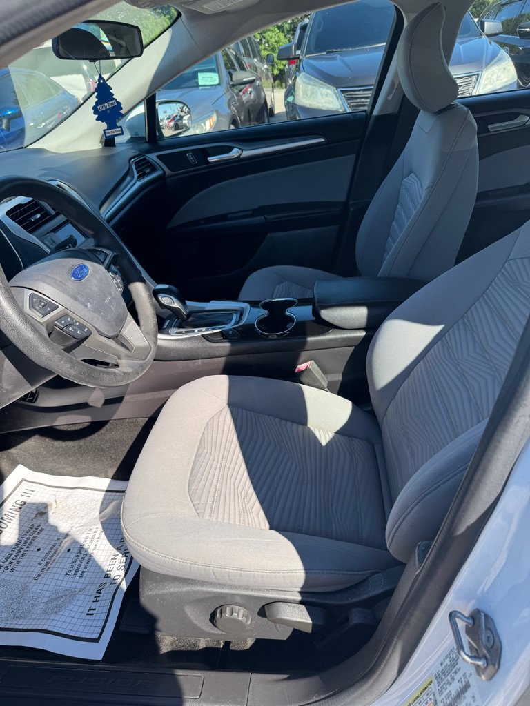 Used 2016 Ford Fusion S w/ Equipment Group 101A FWD image 8
