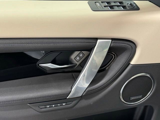 New 2024 Land Rover Discovery Sport S image 10