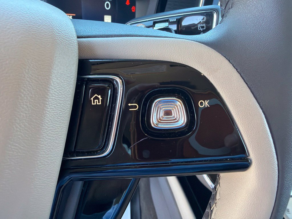 Used 2023 Lincoln Corsair AWD image 21