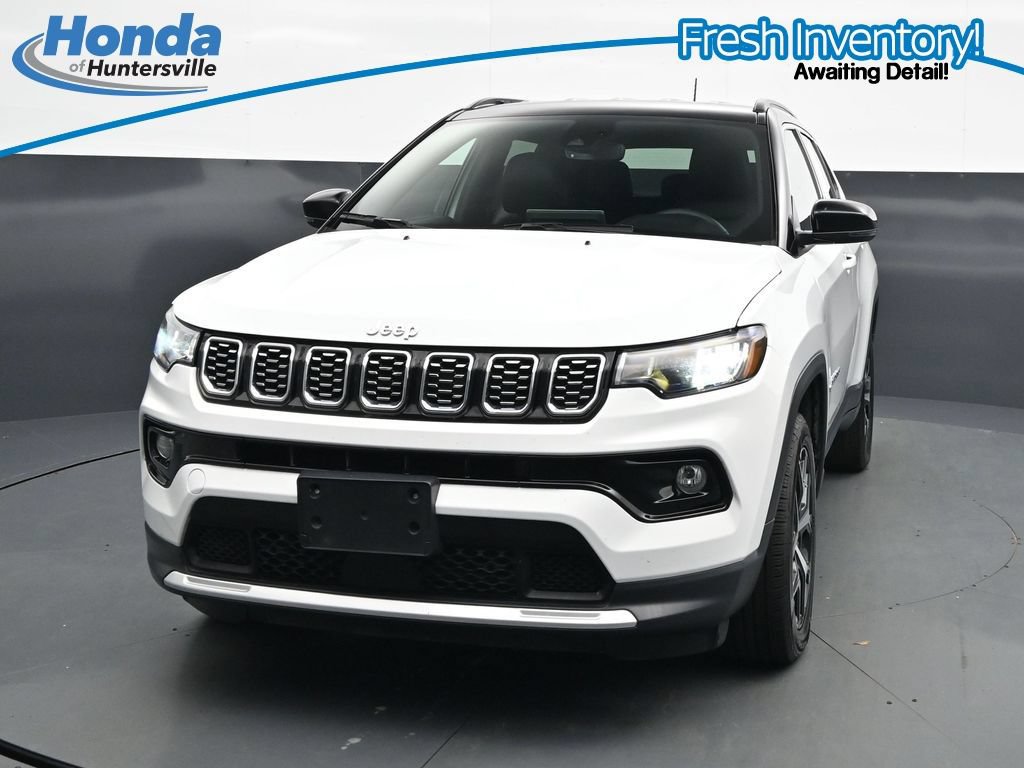 Used 2025 Jeep Compass Limited AWD/4WD image 3