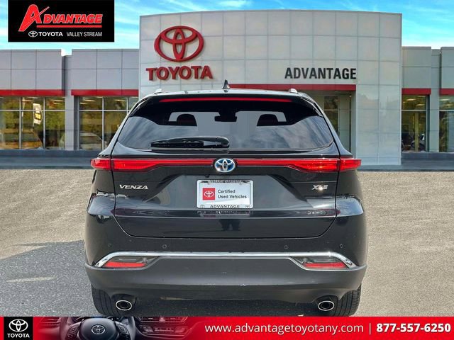 Certified 2023 Toyota Venza XLE AWD/4WD image 8