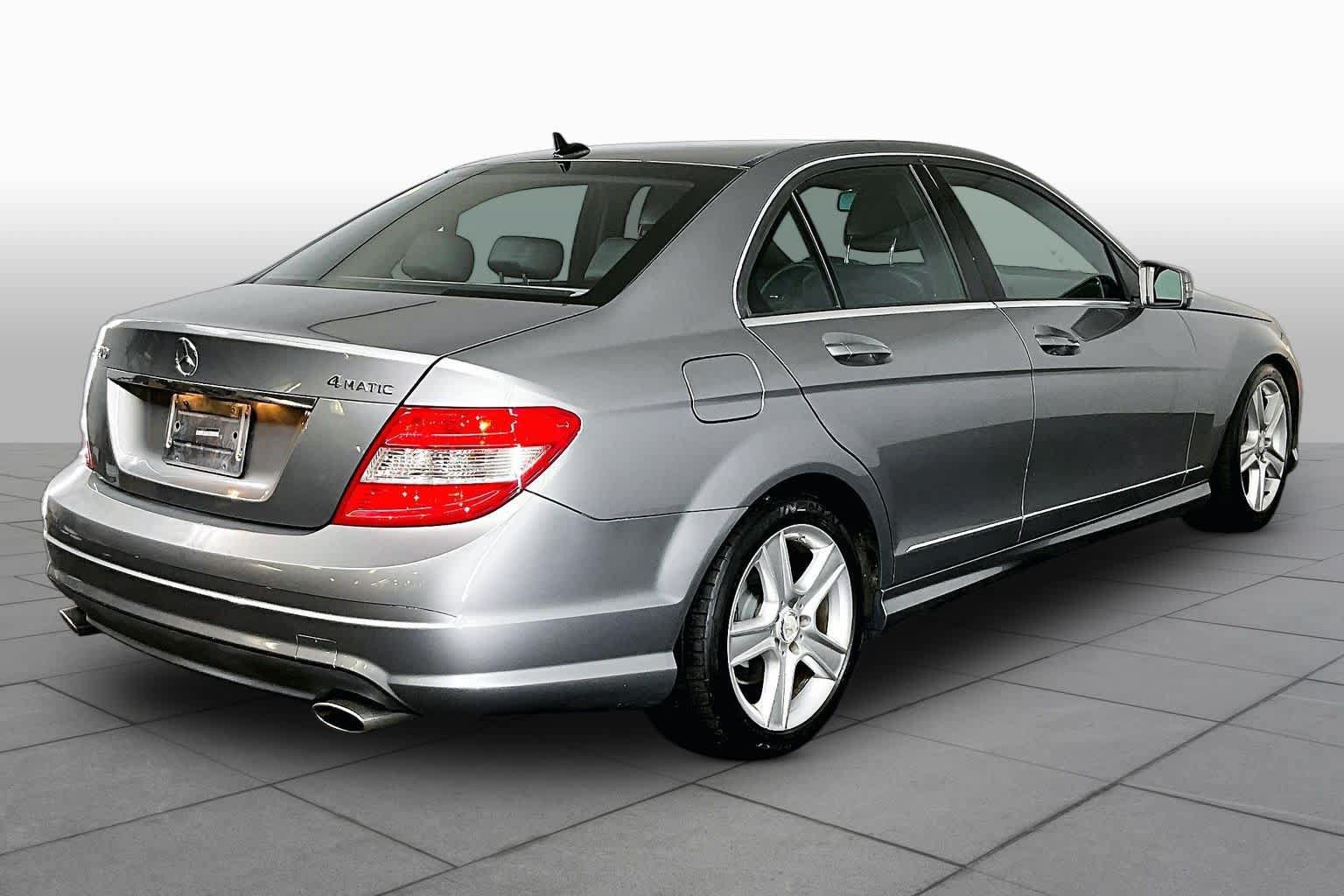 Used 2011 Mercedes-Benz C 300 4MATIC Sedan image 13