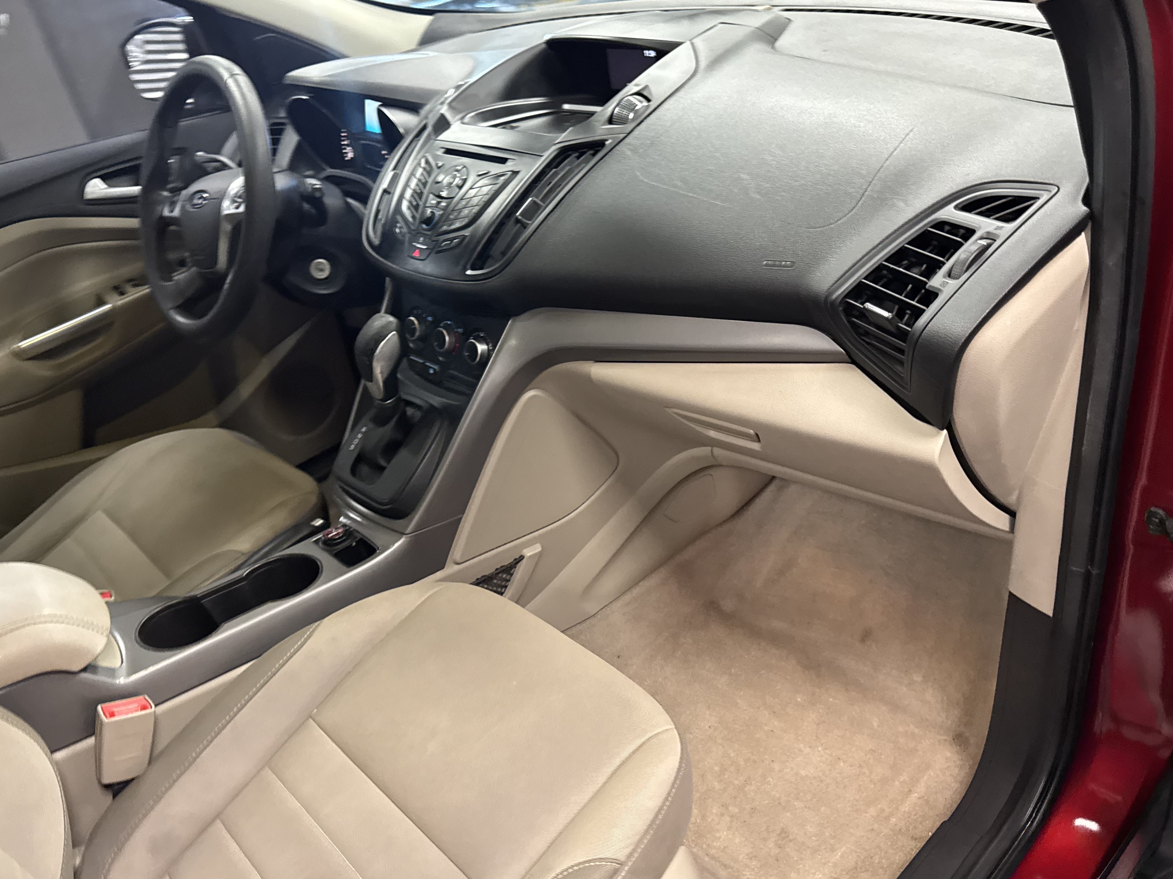 Used 2016 Ford Escape SE FWD image 12