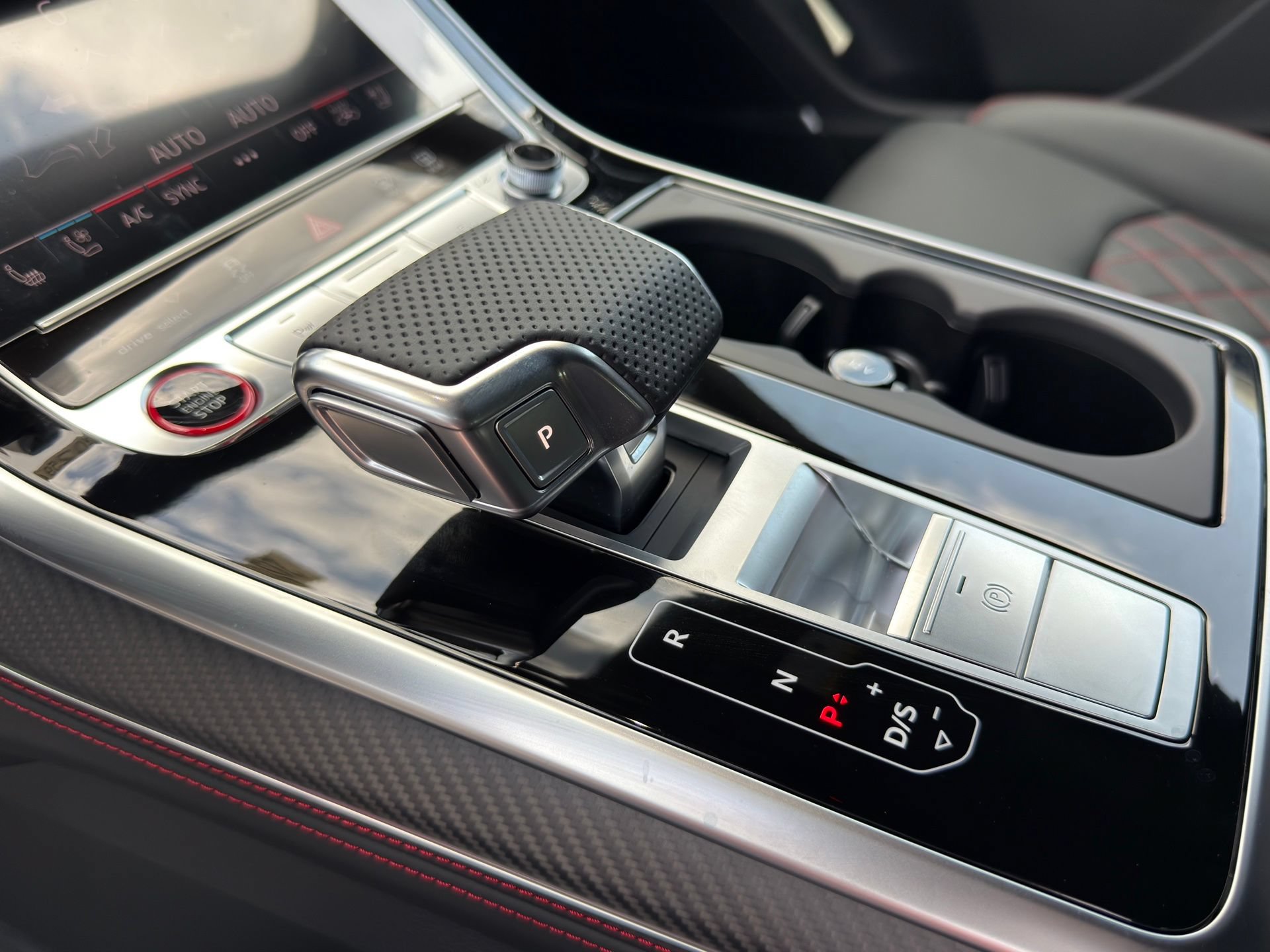 New 2026 Audi SQ8 Prestige AWD/4WD image 15