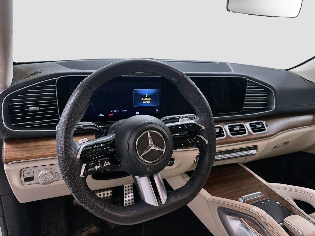 Used 2026 Mercedes-Benz GLS 450 4MATIC image 4
