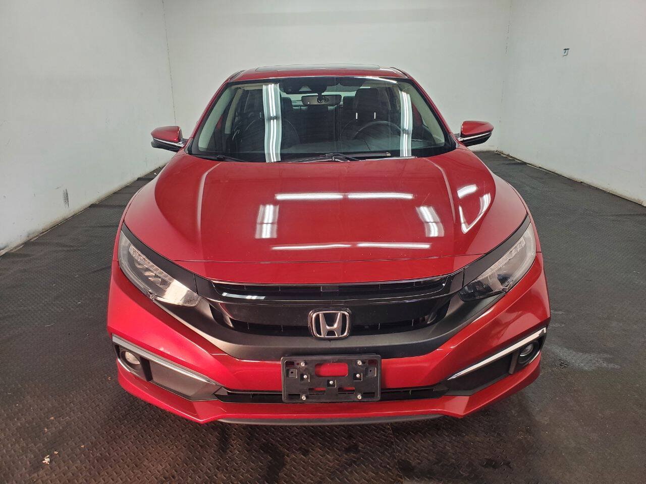 Used 2019 Honda Civic Touring image 2