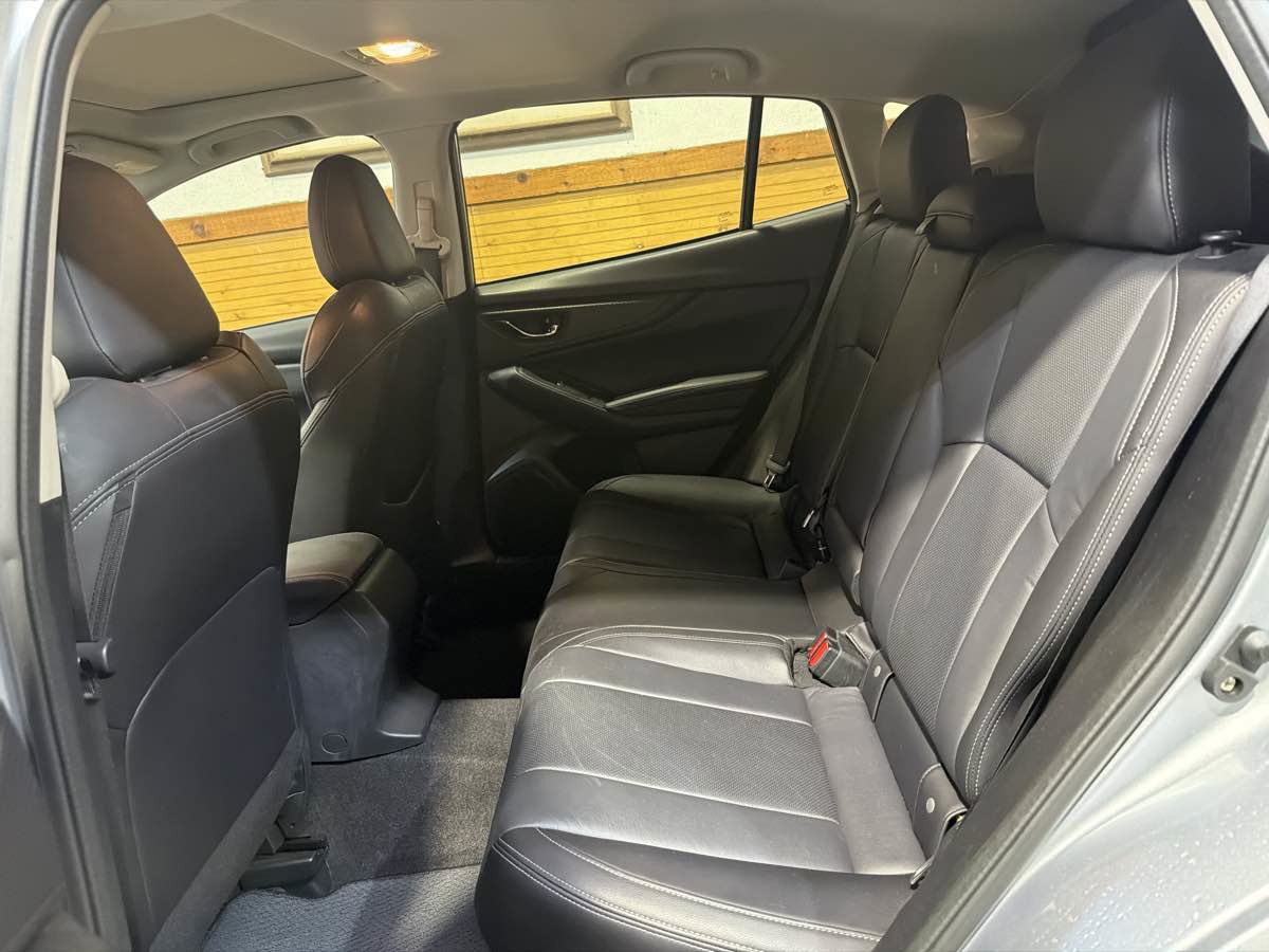 Used 2017 Subaru Impreza 2.0i Limited image 26