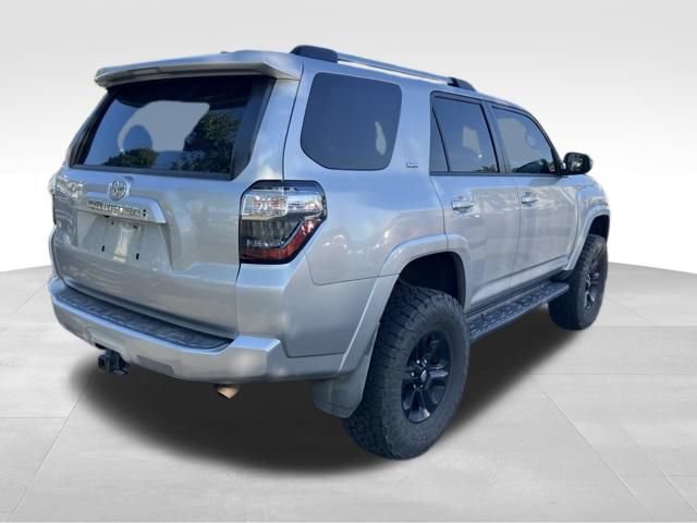 Used 2020 Toyota 4Runner SR5 Premium AWD/4WD image 5
