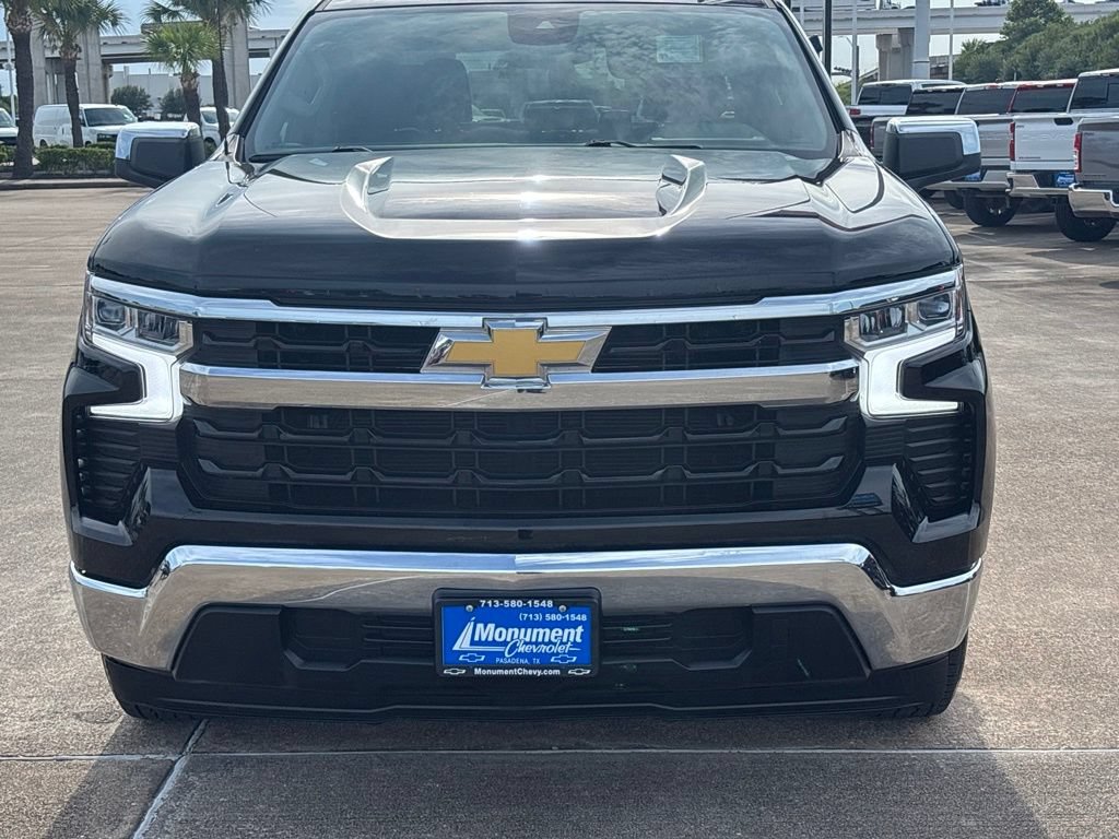 Used 2025 Chevrolet Silverado 1500 LT RWD image 3