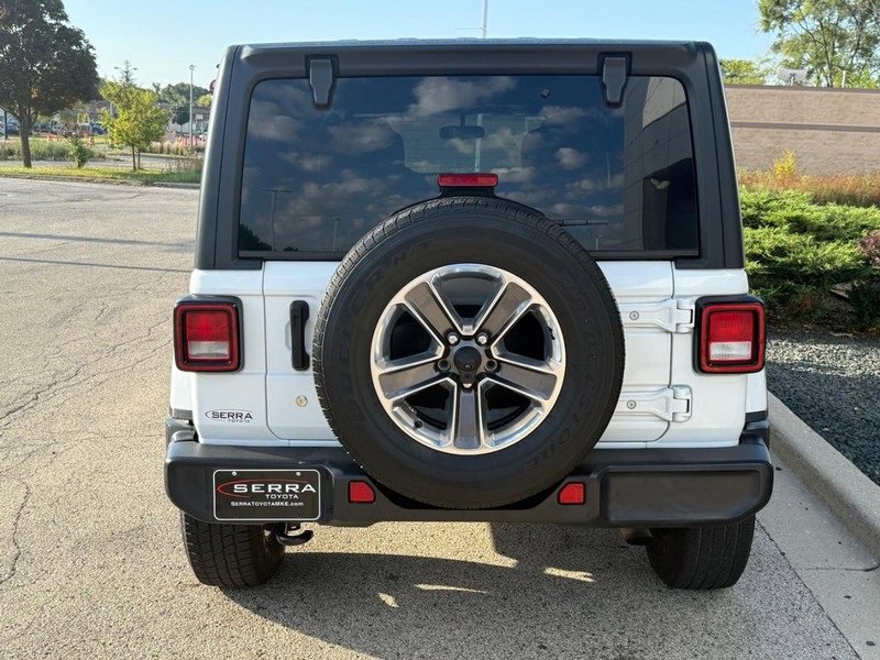 Used 2020 Jeep Wrangler Unlimited Sahara image 4