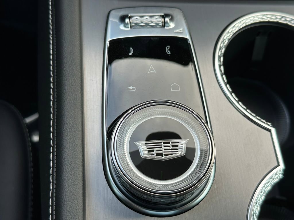 New 2026 Cadillac Vistiq Sport image 30