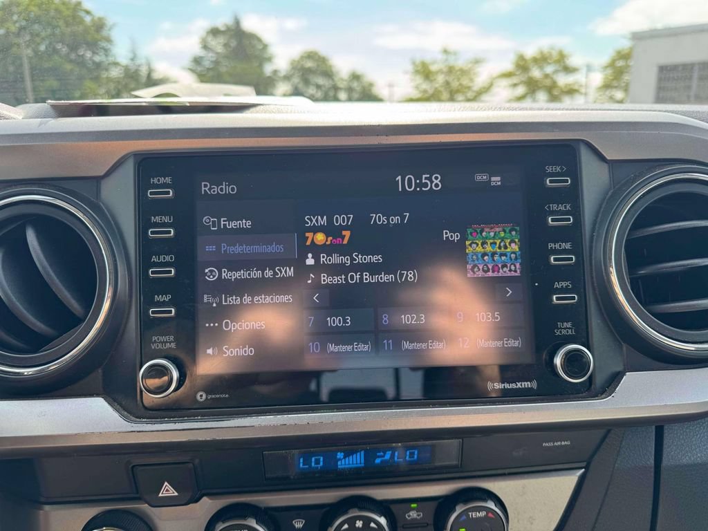 Used 2022 Toyota Tacoma SR5 AWD/4WD image 28