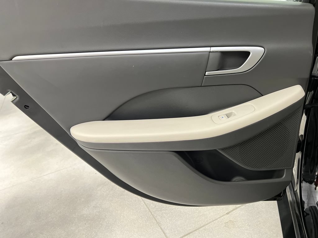 Used 2025 Hyundai Sonata SEL FWD image 18