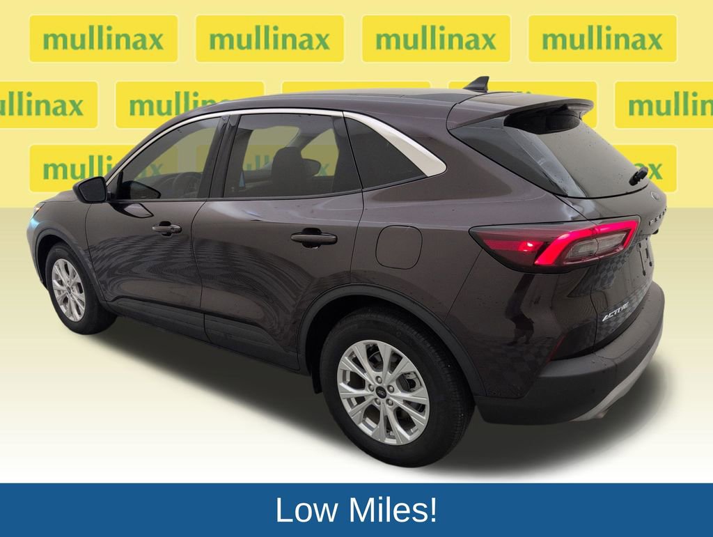 Used 2023 Ford Escape Active w/ Tech Pack #1 FWD image 8
