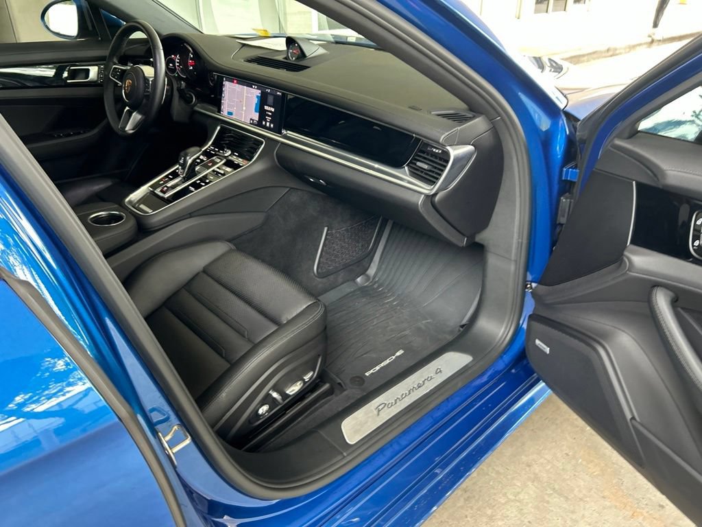 Used 2019 Porsche Panamera 4 AWD/4WD image 25