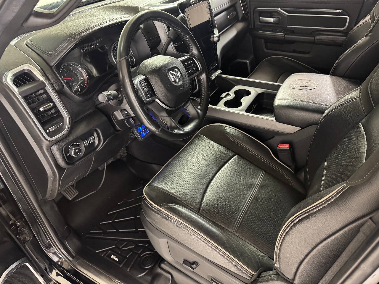 Used 2020 RAM 3500 Laramie w/ Night Edition AWD/4WD image 48