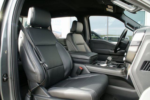 New 2025 Ford F150 Lariat w/ Equipment Group 502A High image 41