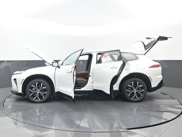 New 2026 Toyota Crown Signia AWD/4WD image 32