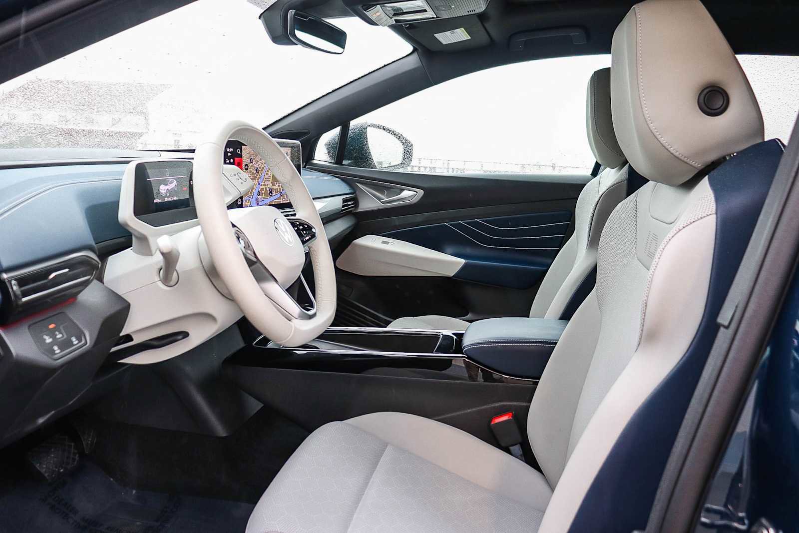 Used 2023 Volkswagen ID.4 S image 15