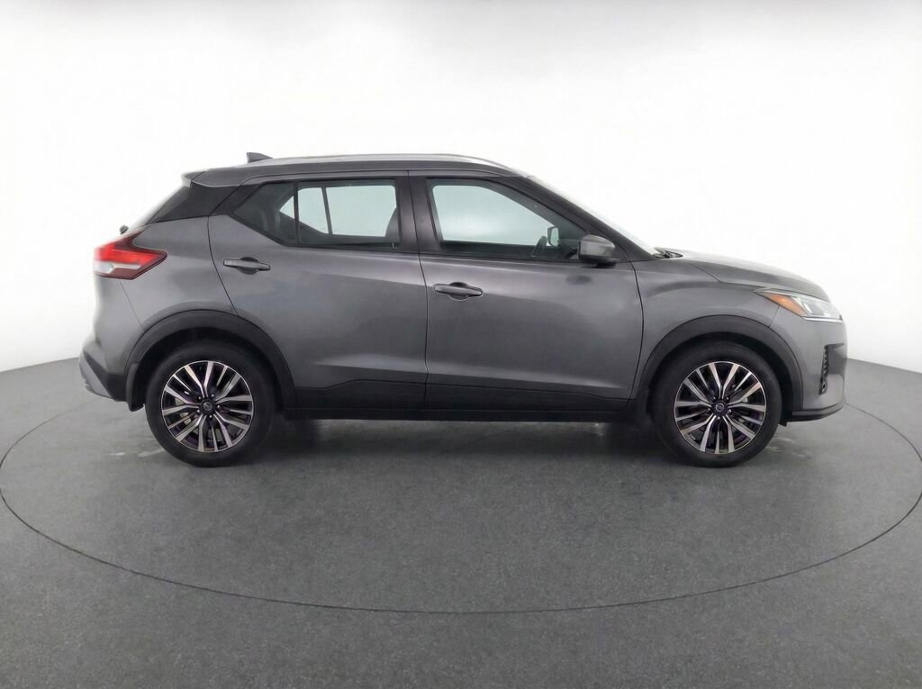 Used 2022 Nissan Kicks SV image 40