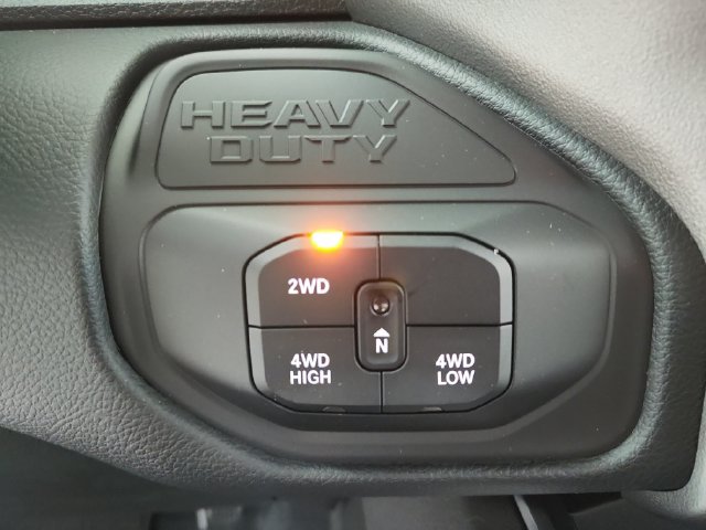 New 2026 RAM 2500 Laramie AWD/4WD image 28