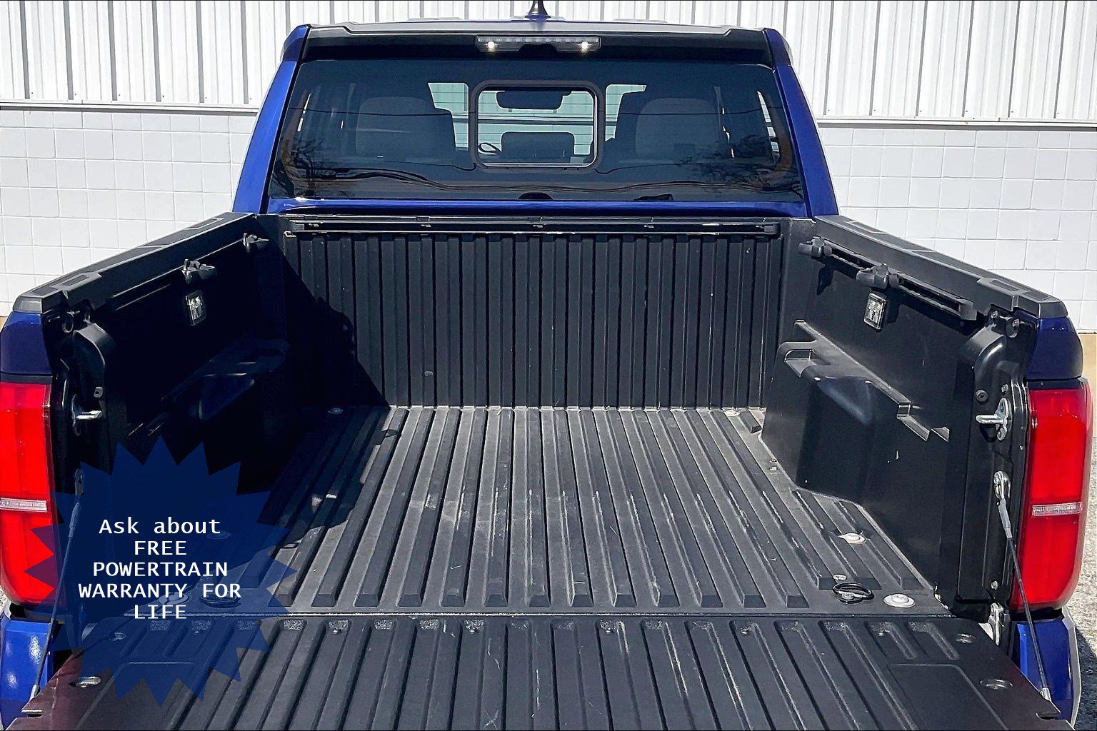 Used 2024 Toyota Tacoma SR5 AWD/4WD image 40