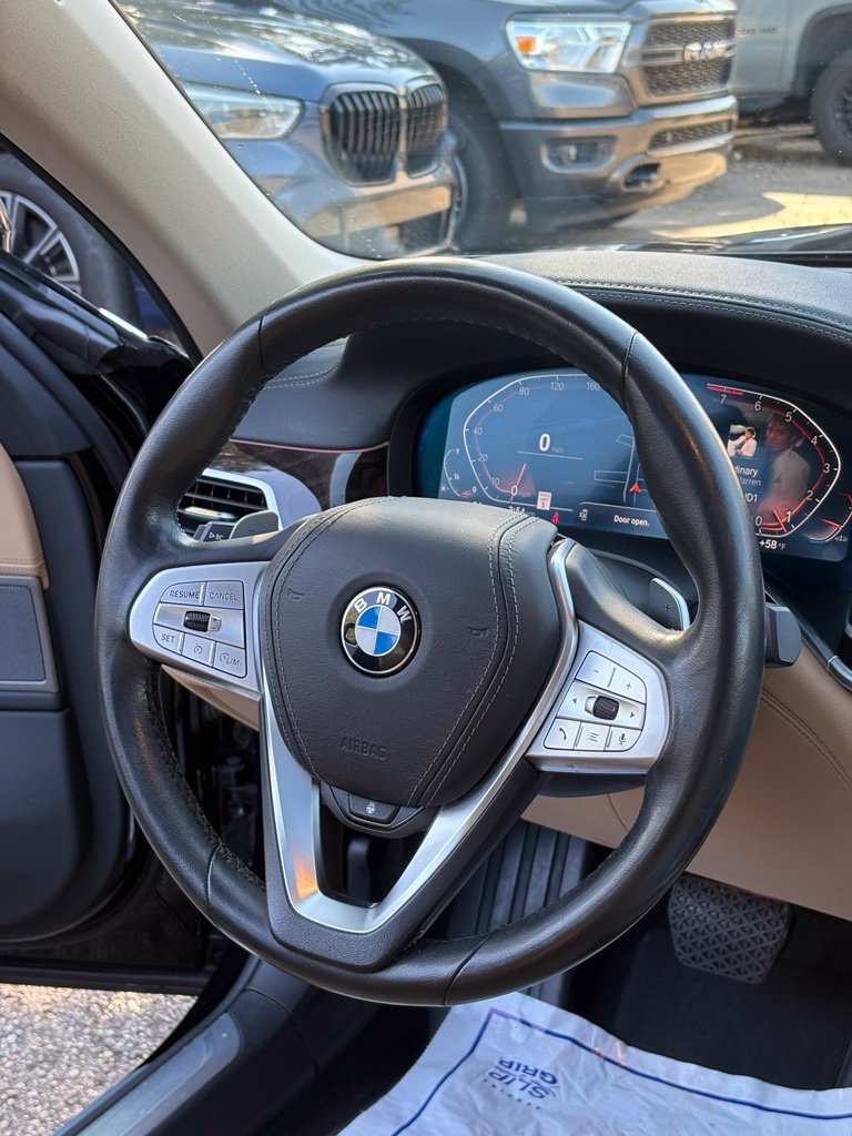 Used 2020 BMW 740i xDrive w/ Premium Package AWD/4WD image 30