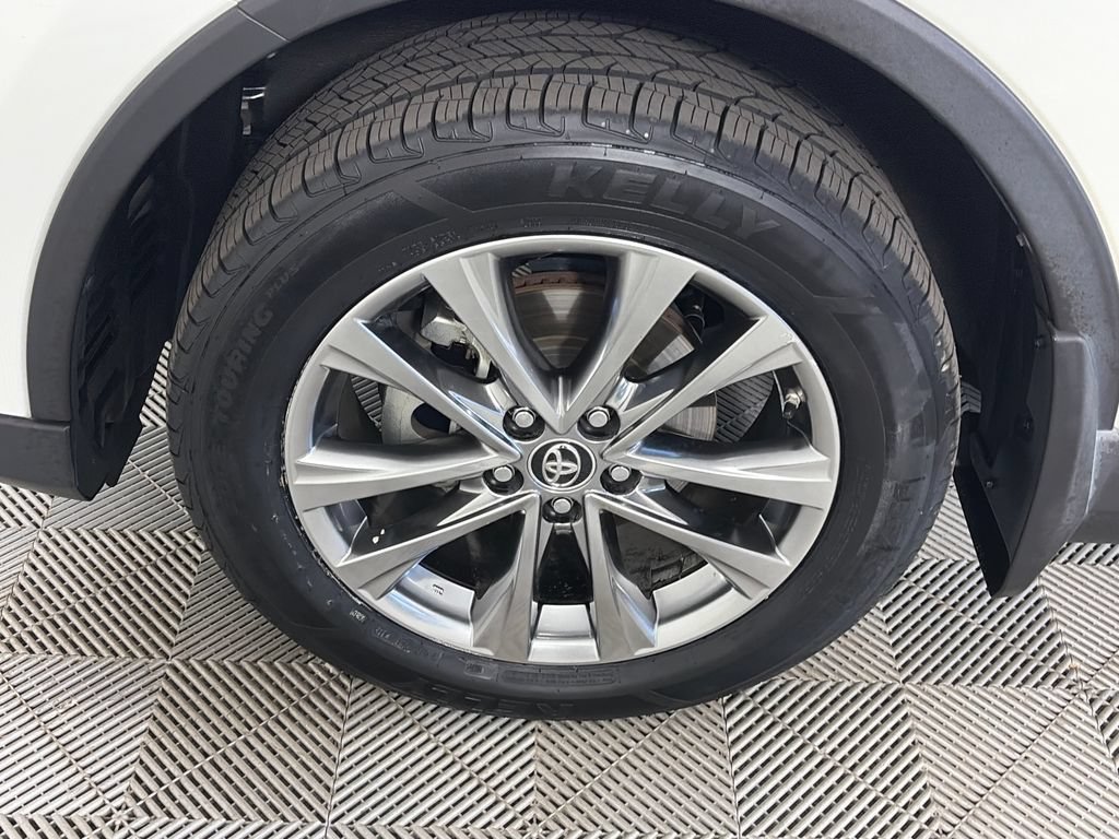 Used 2017 Toyota RAV4 Limited w/ Advanced Technology Package AWD/4WD image 8