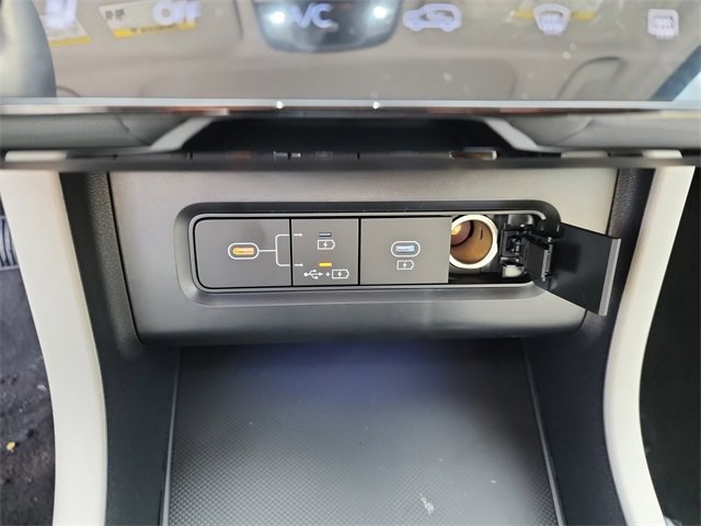 New 2025 Hyundai Tucson Limited image 22